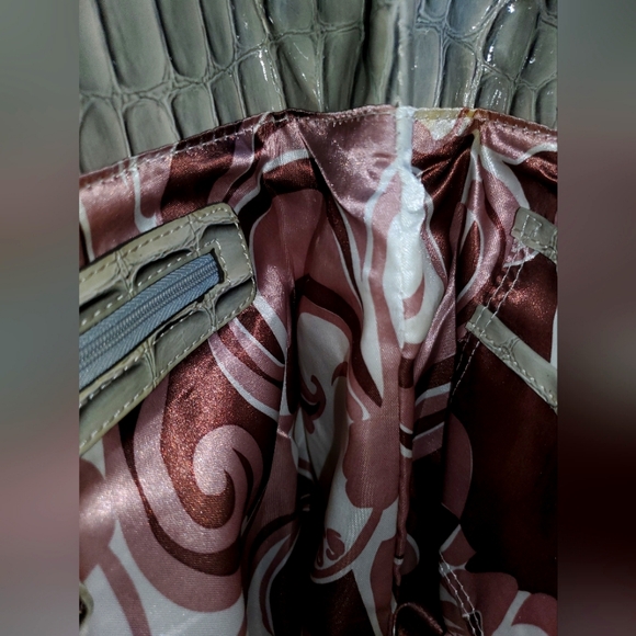 Vintage Guess Tansy Silver Rhinestone Signature Handbag - Picture 13 of 16